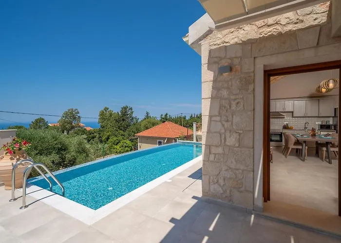 Pithari Sunset Villa